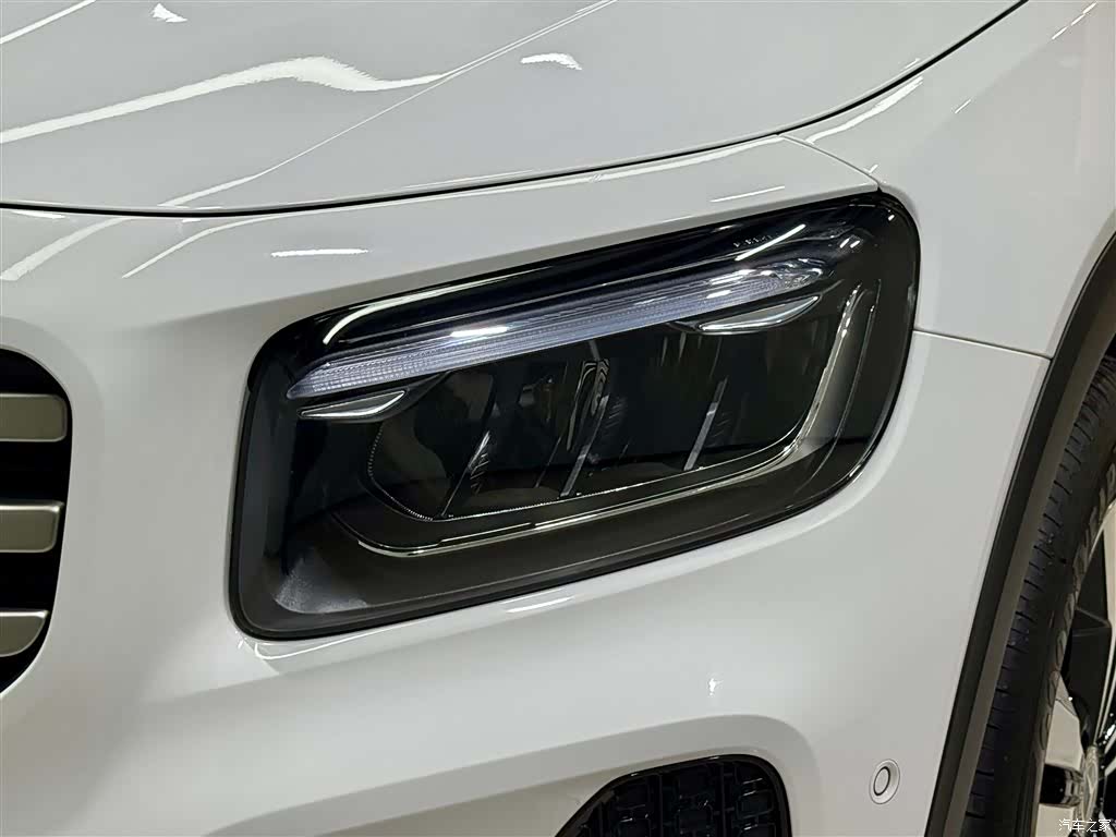 Mercedes-Benz GLB, 2025 8