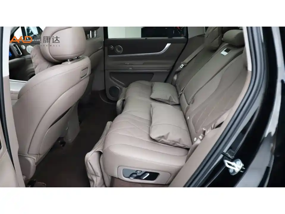 AITO Ask the world M9