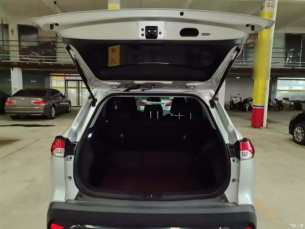 Toyota Frontlander, 2023 10
