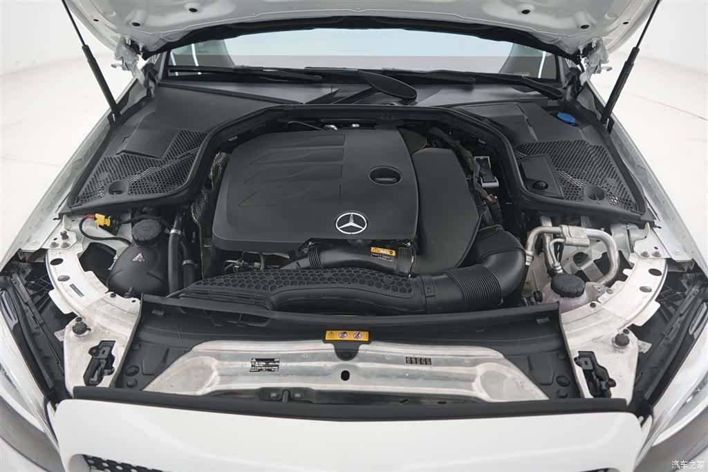 Mercedes-Benz C-Class, 2019 9