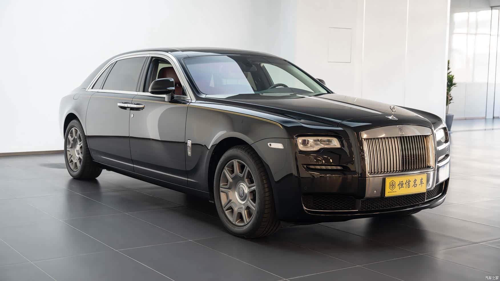 Rolls-Royce Ghost, 2016 3