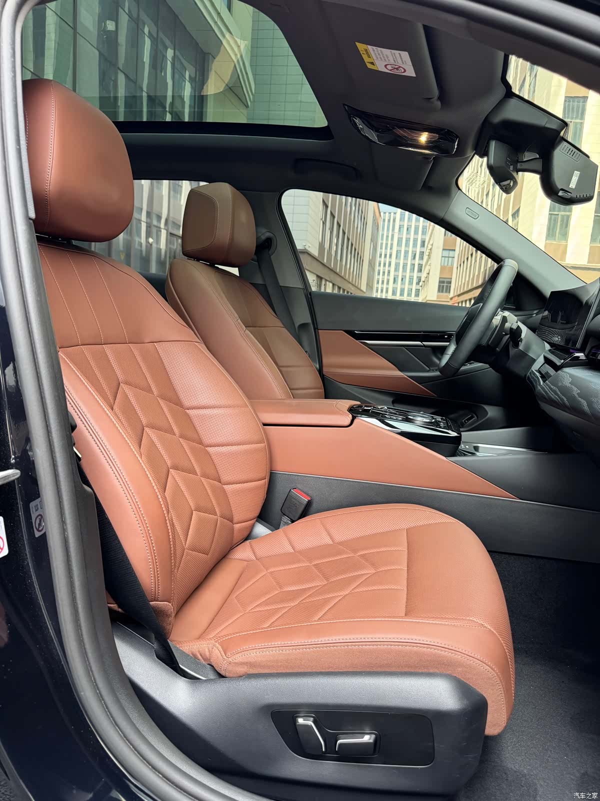 BMW 5 Series, 2024 17