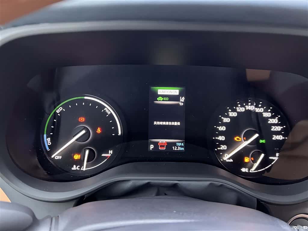 Toyota Granvia, 2024 21