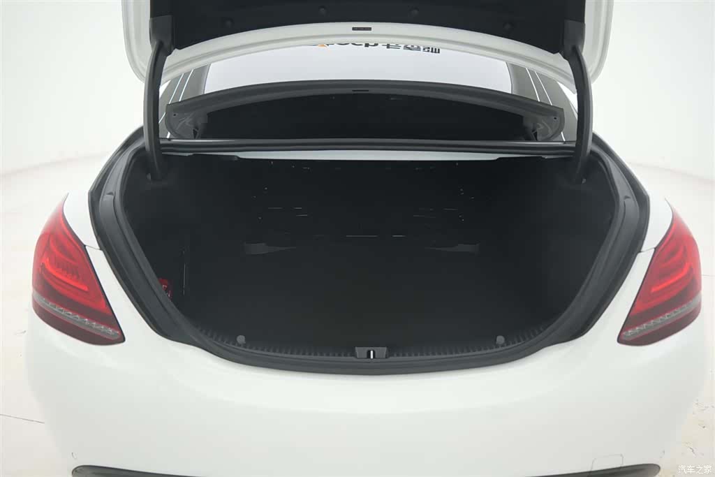 Mercedes-Benz C-Class, 2019 21