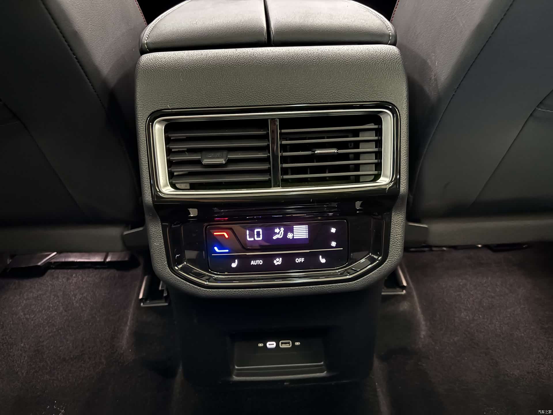 Volkswagen Teramont X, 2025 22