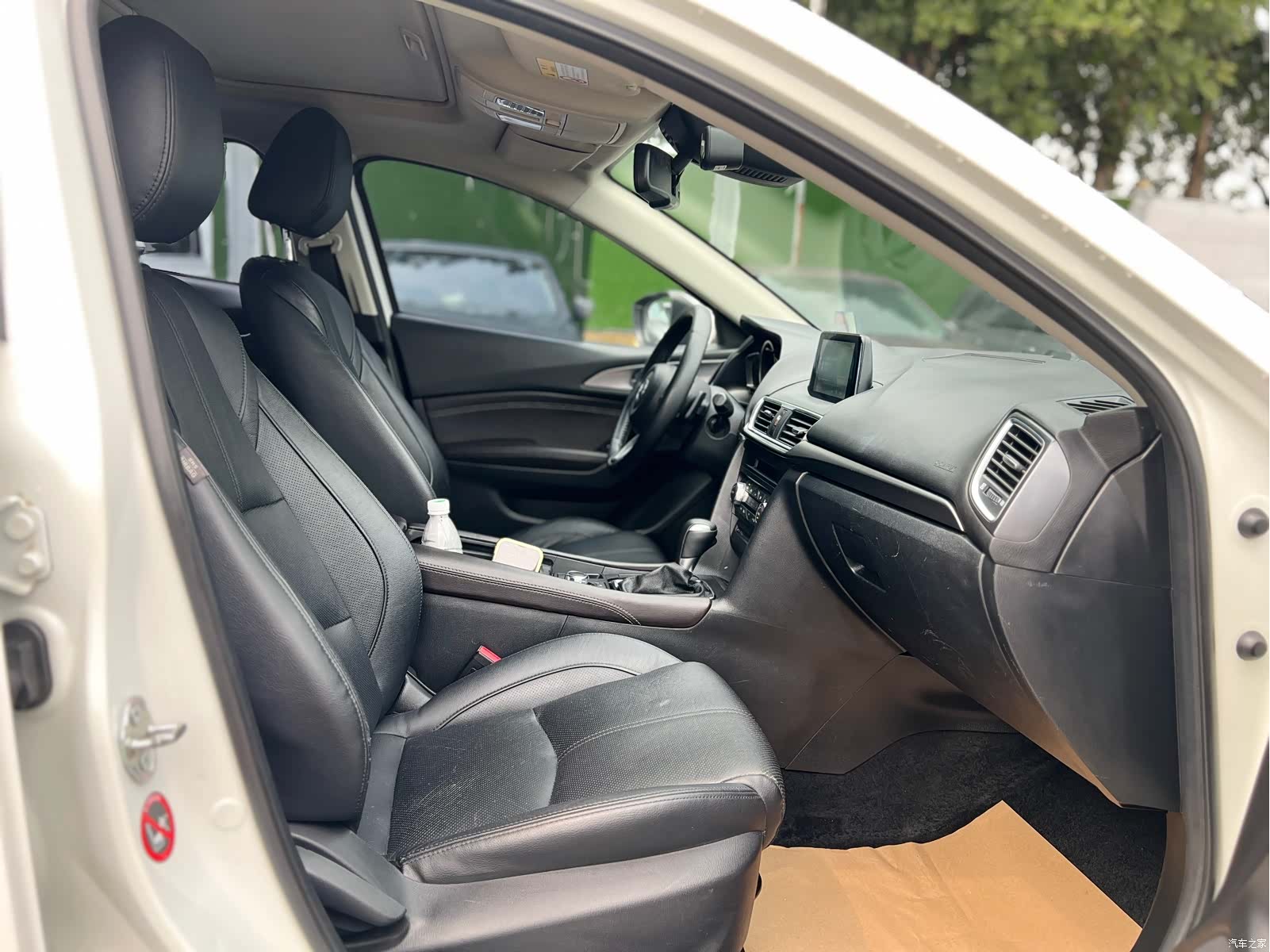 Mazda Mazda3, 2017 9