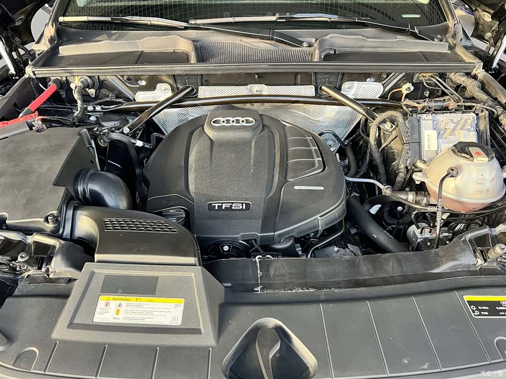 Audi Q5L, 2020 11