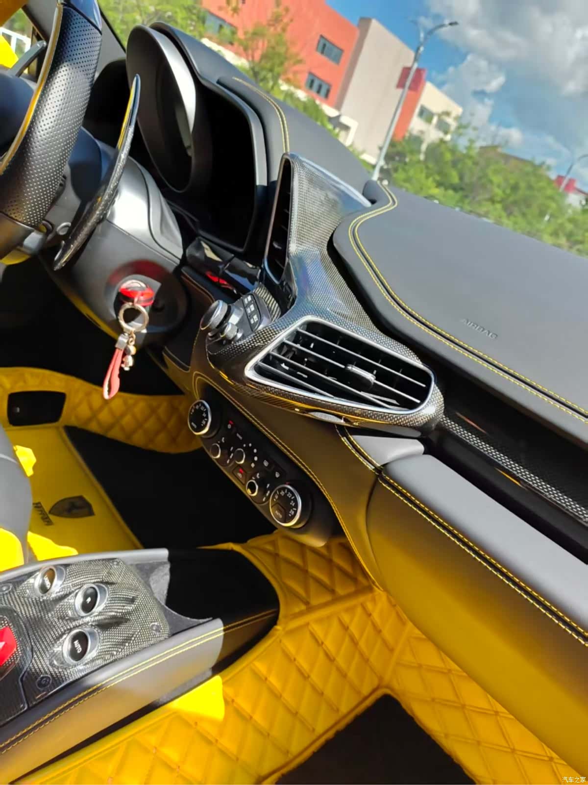 Ferrari 458, 2015 9