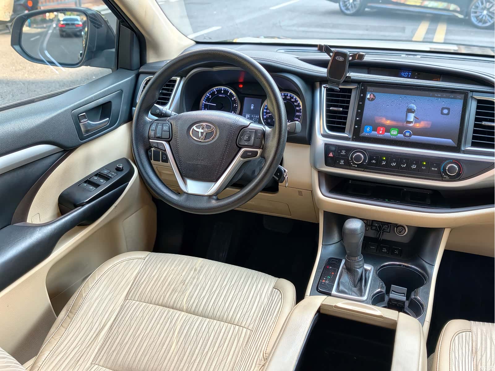 Toyota Highlander, 2019 18
