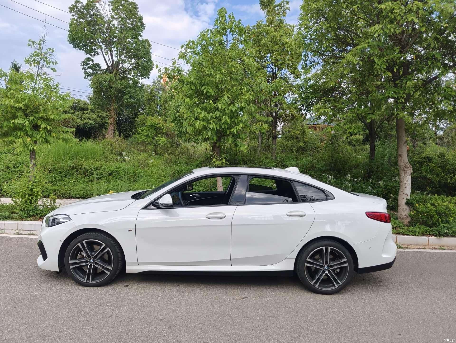 BMW 2 Series, 2022 все фото