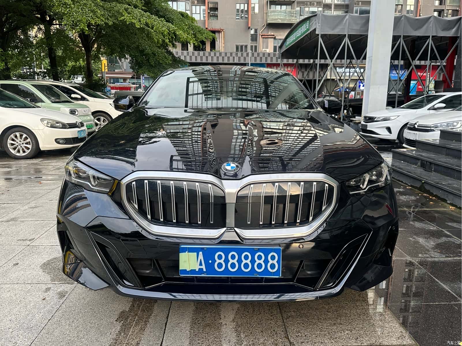 BMW 5 Series, 2025 2