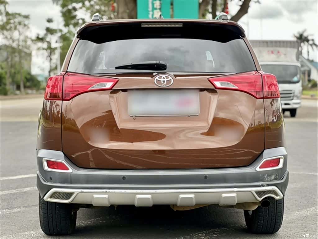 Toyota RAV4, 2014 8