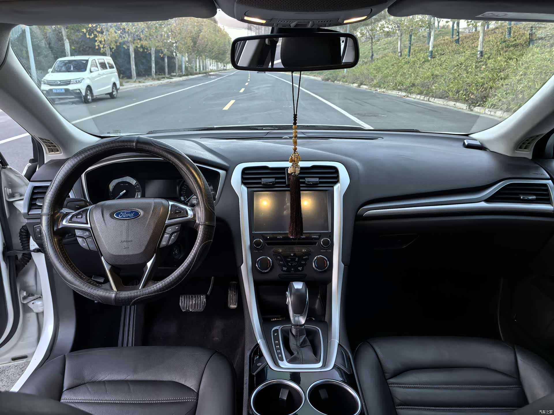 Ford Mondeo, 2015 6