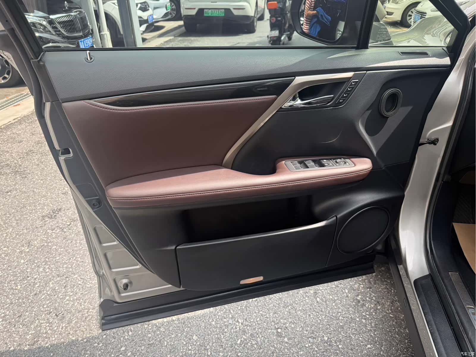 Lexus RX, 2021 25