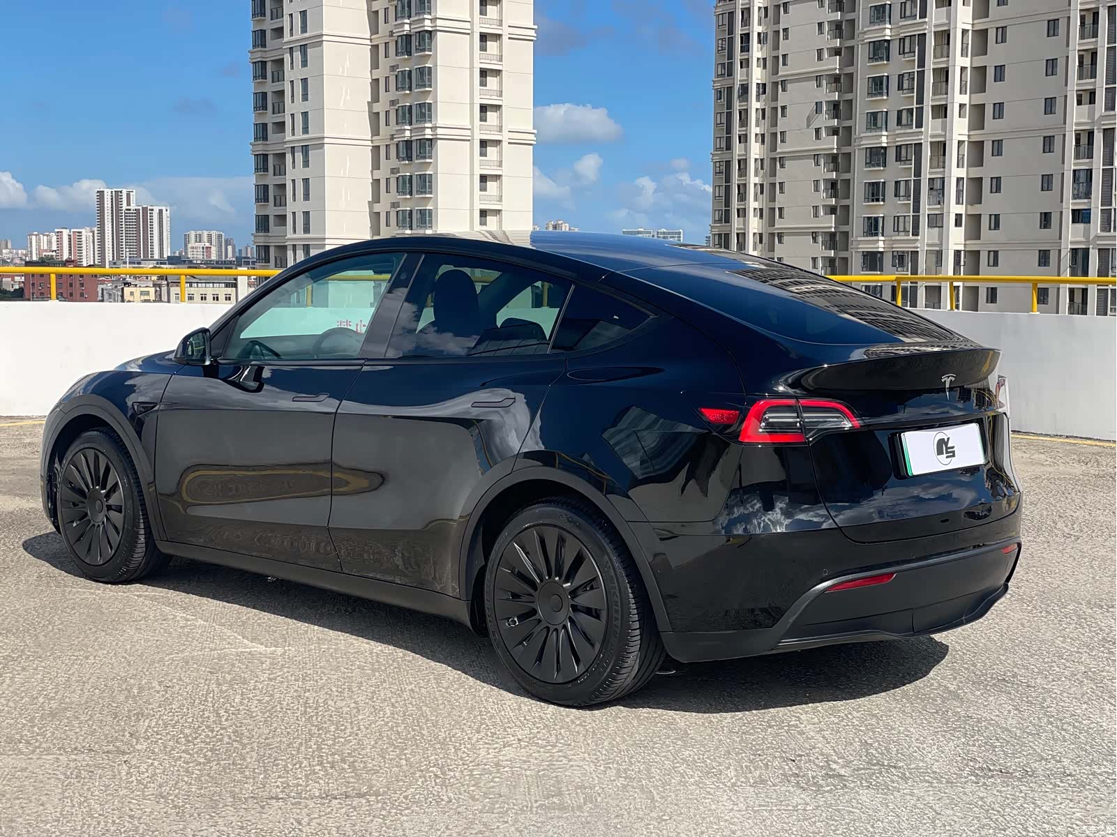 Tesla Model Y, 2021 все фото