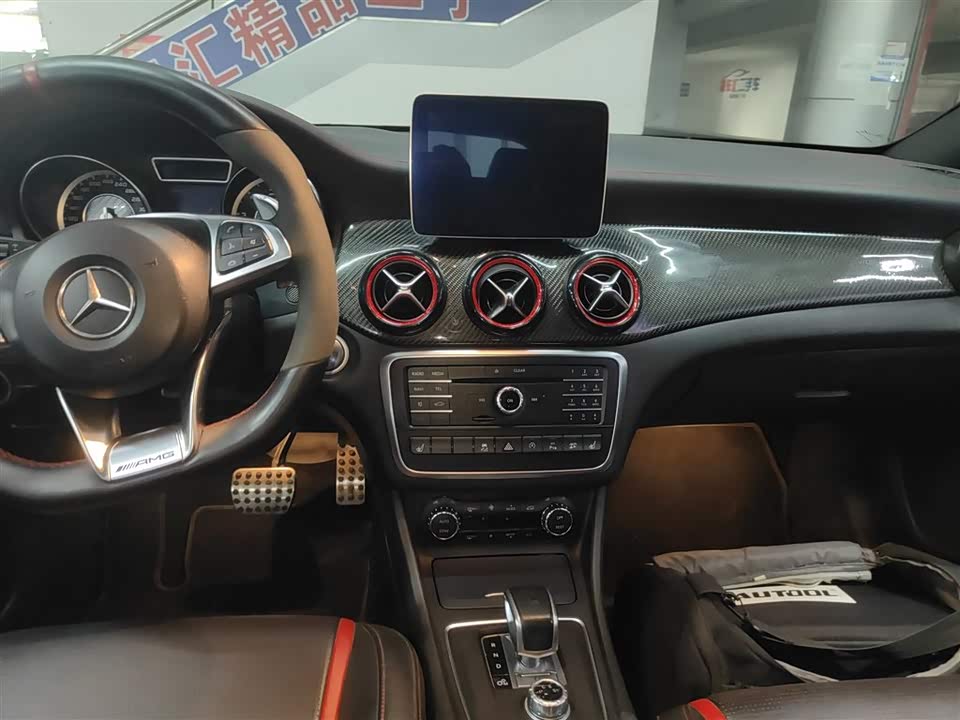 Mercedes-Benz GLA AMG