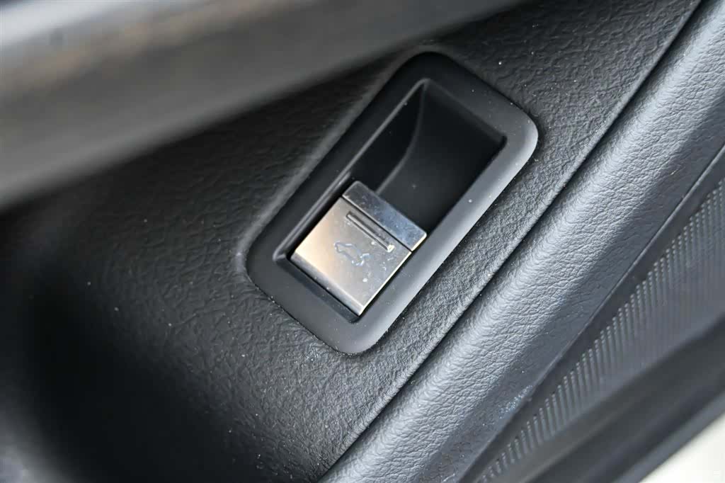 Audi A8L, 2024 24