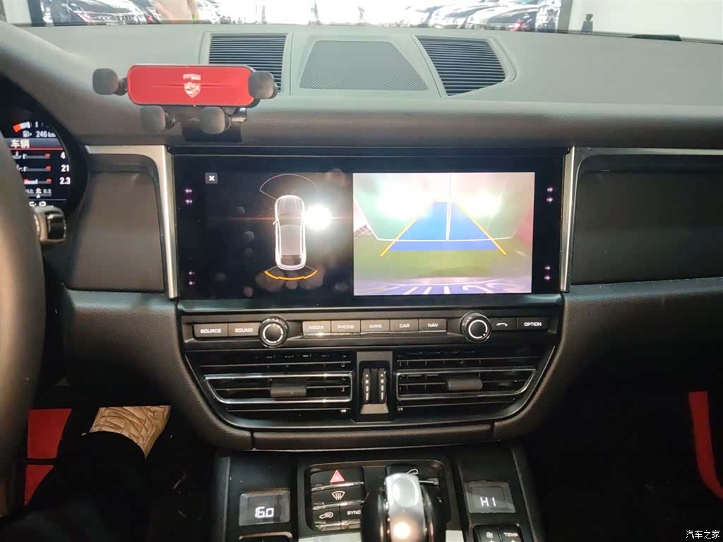 Porsche Macan, 2019 9