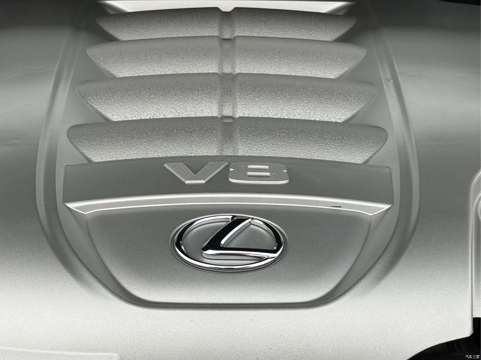 Lexus LX, 2019 14