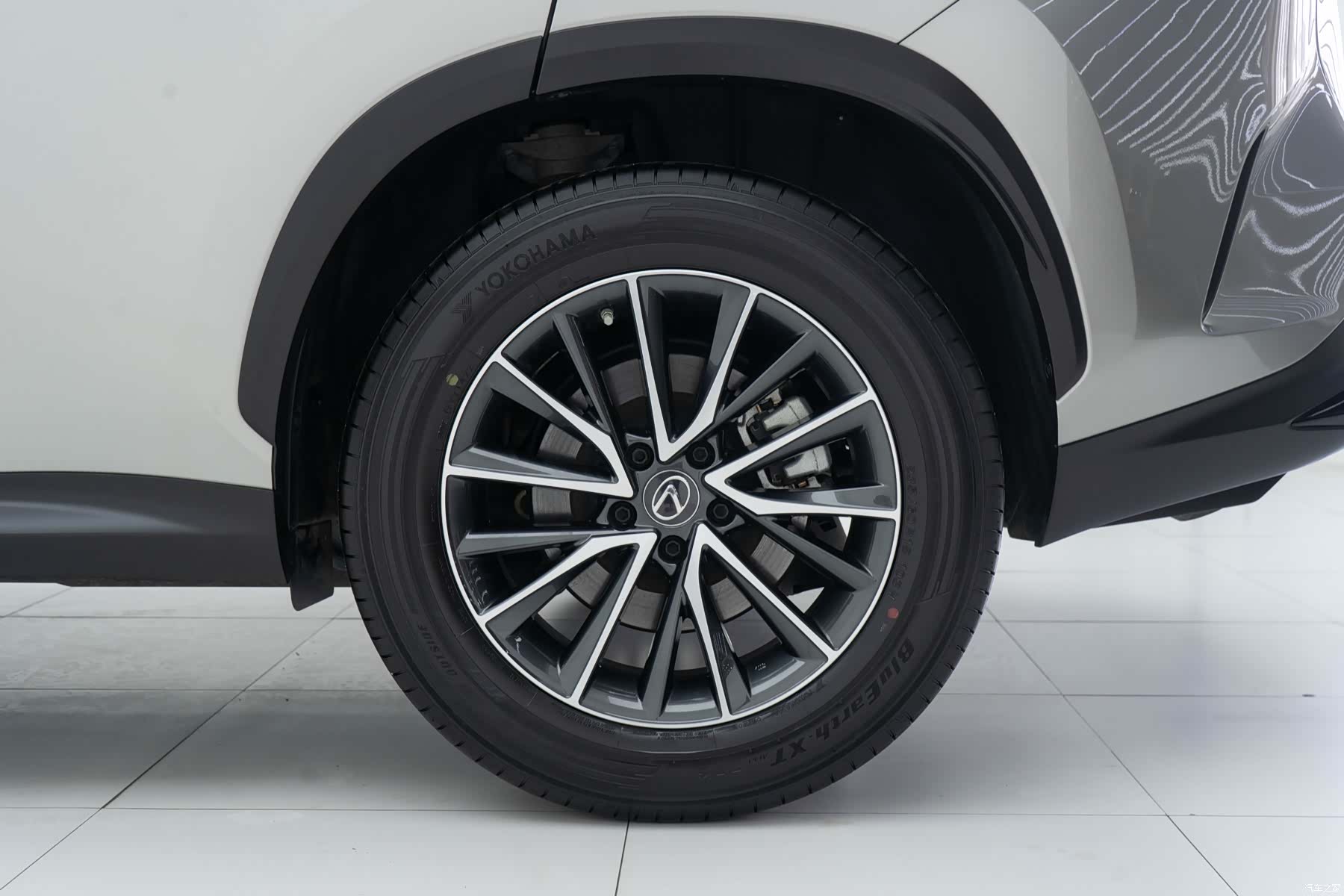 Lexus NX, 2022 17