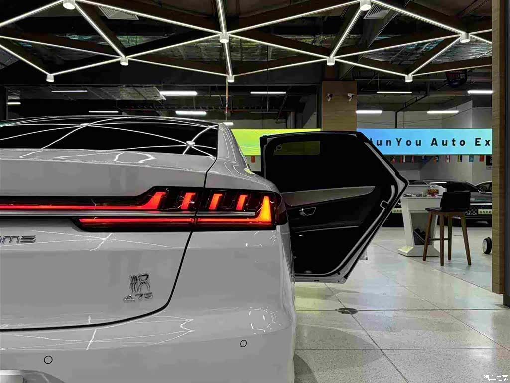 BYD Han, 2022 17