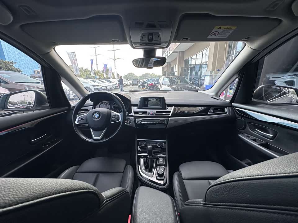 BMW 2 series station wagon