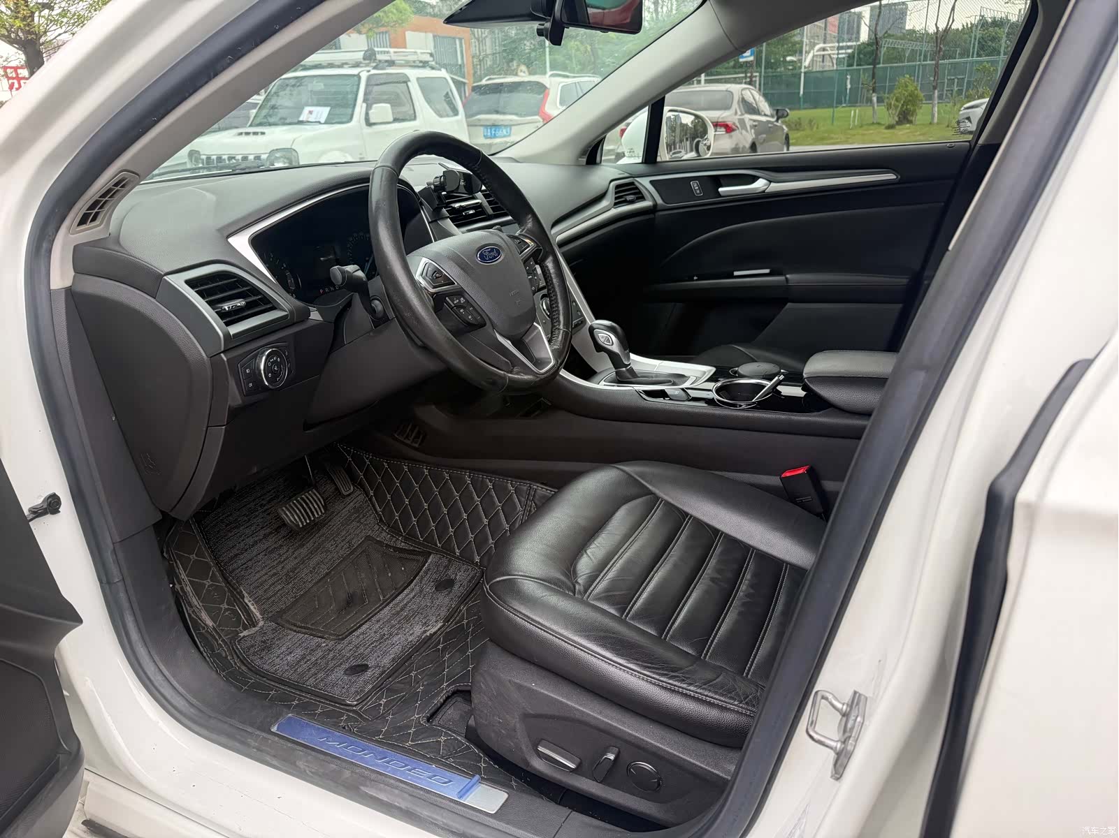 Ford Mondeo, 2015 4
