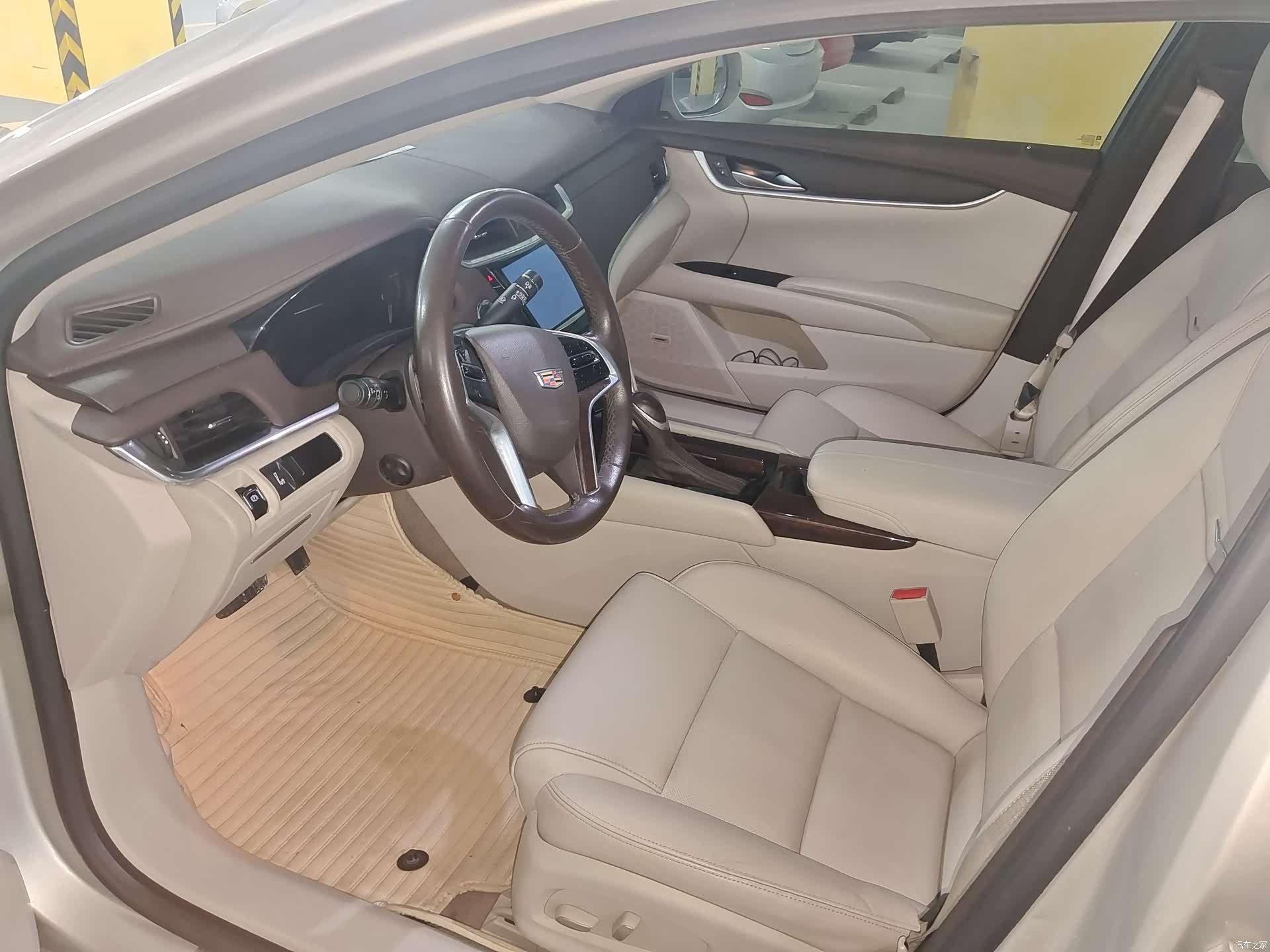 Cadillac XTS, 2016 7