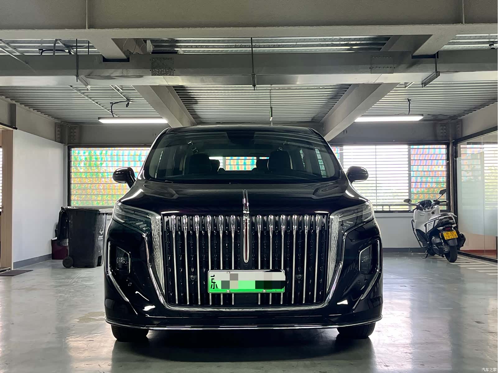 Hongqi HQ9, 2023 2