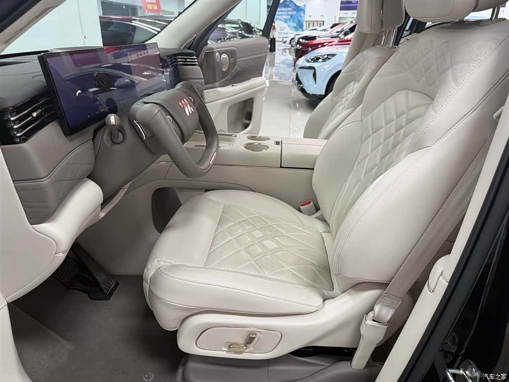 IM Motors LS9, 2025 9