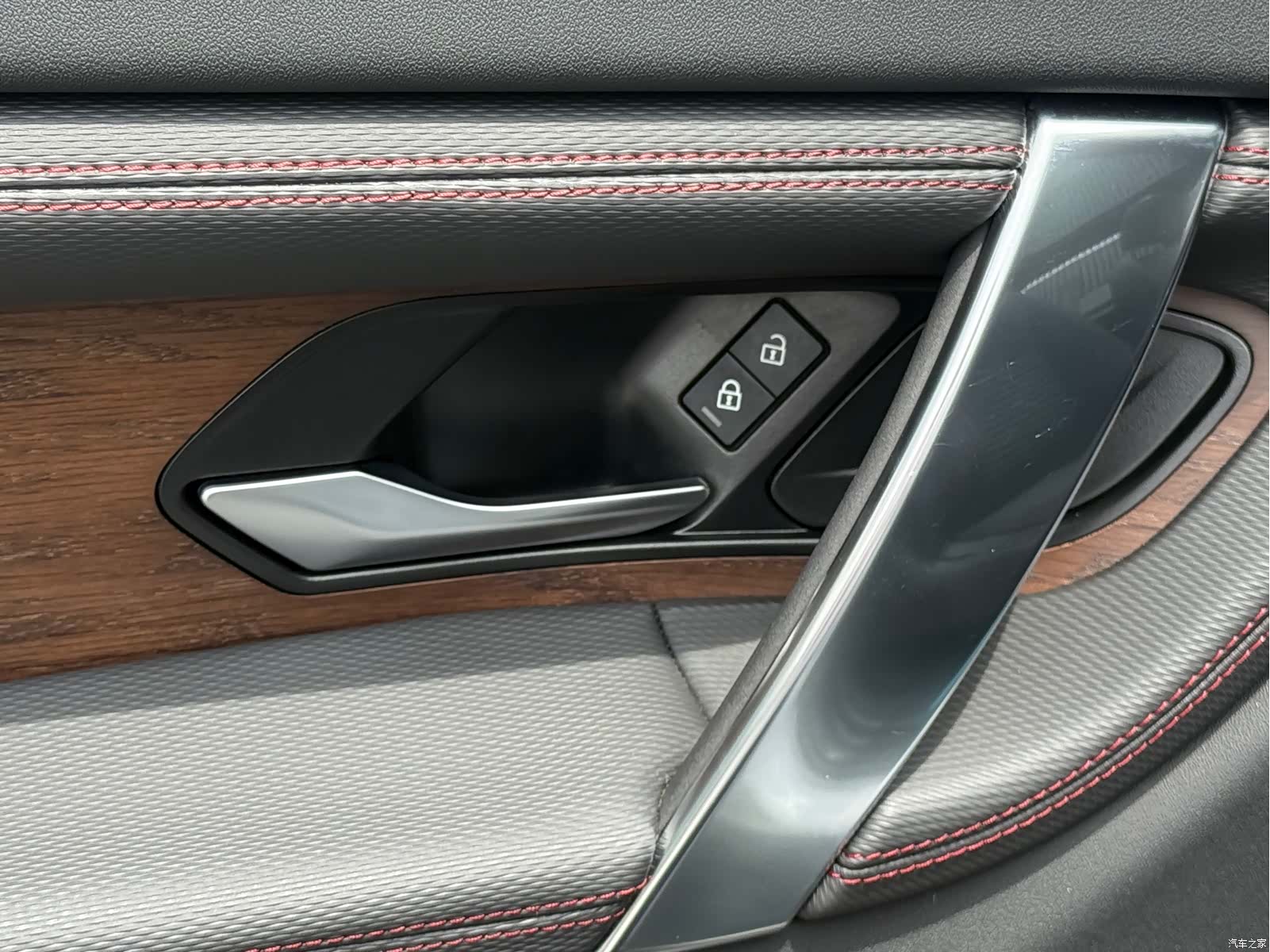Land Rover Discovery, 2023 14