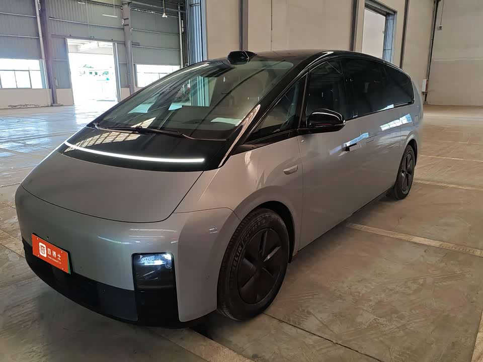 Li Auto Ideal MEGA