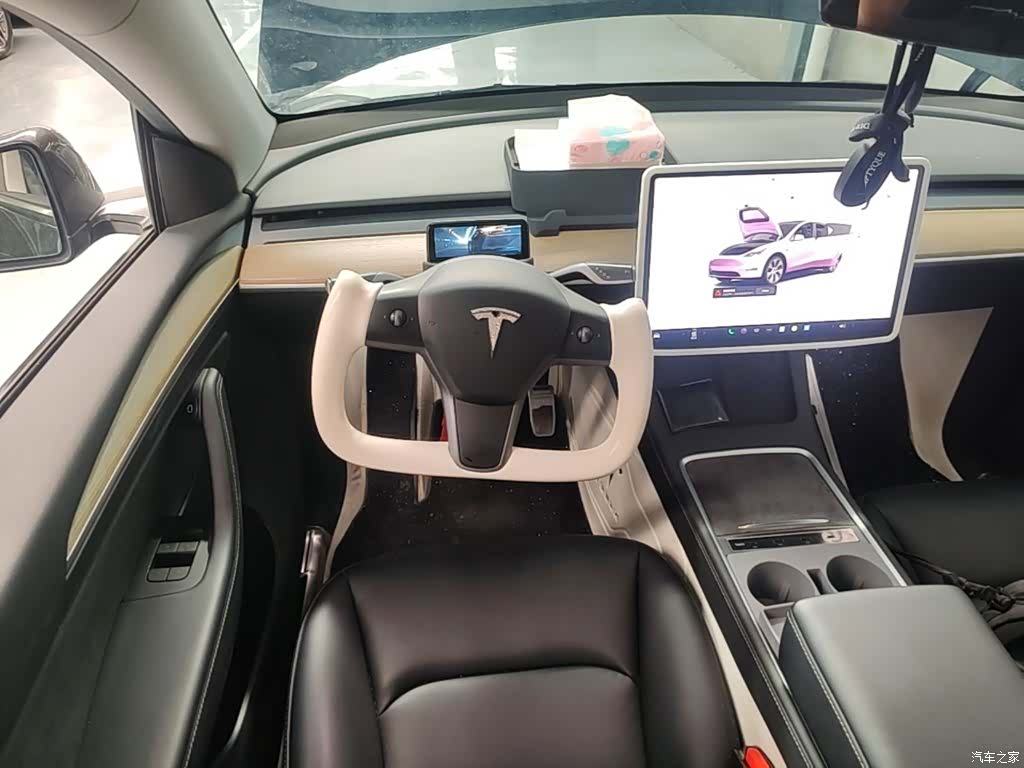 Tesla Model Y, 2023 11