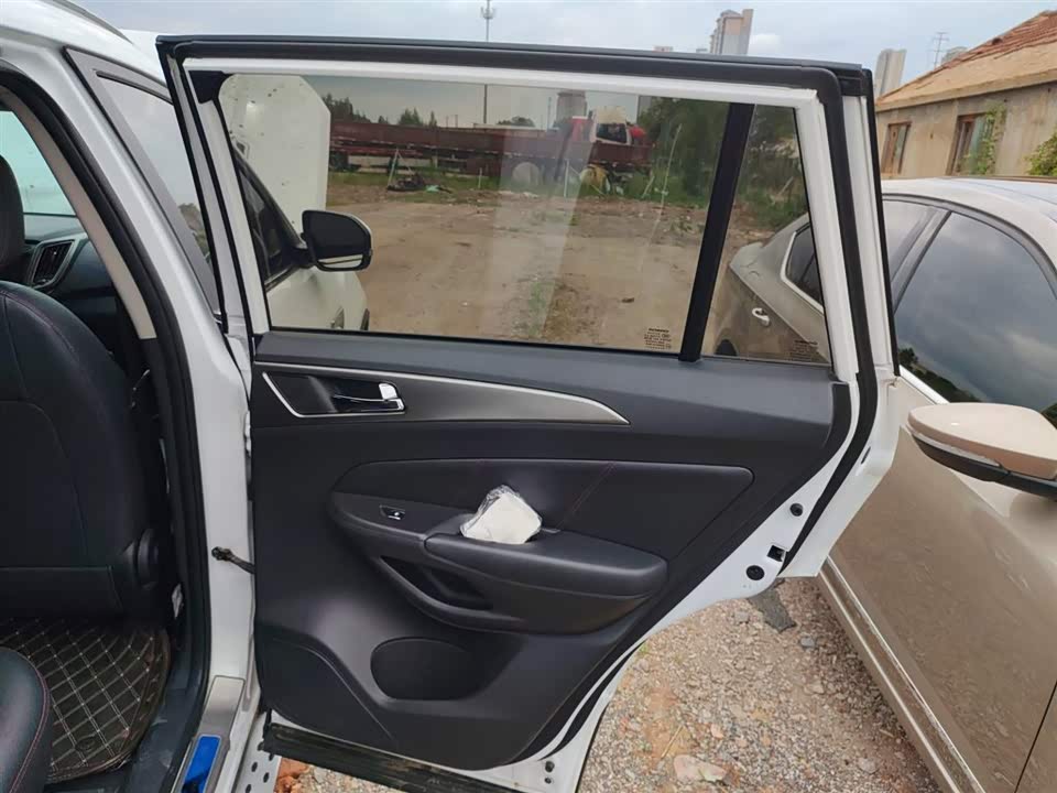 Changan CS75