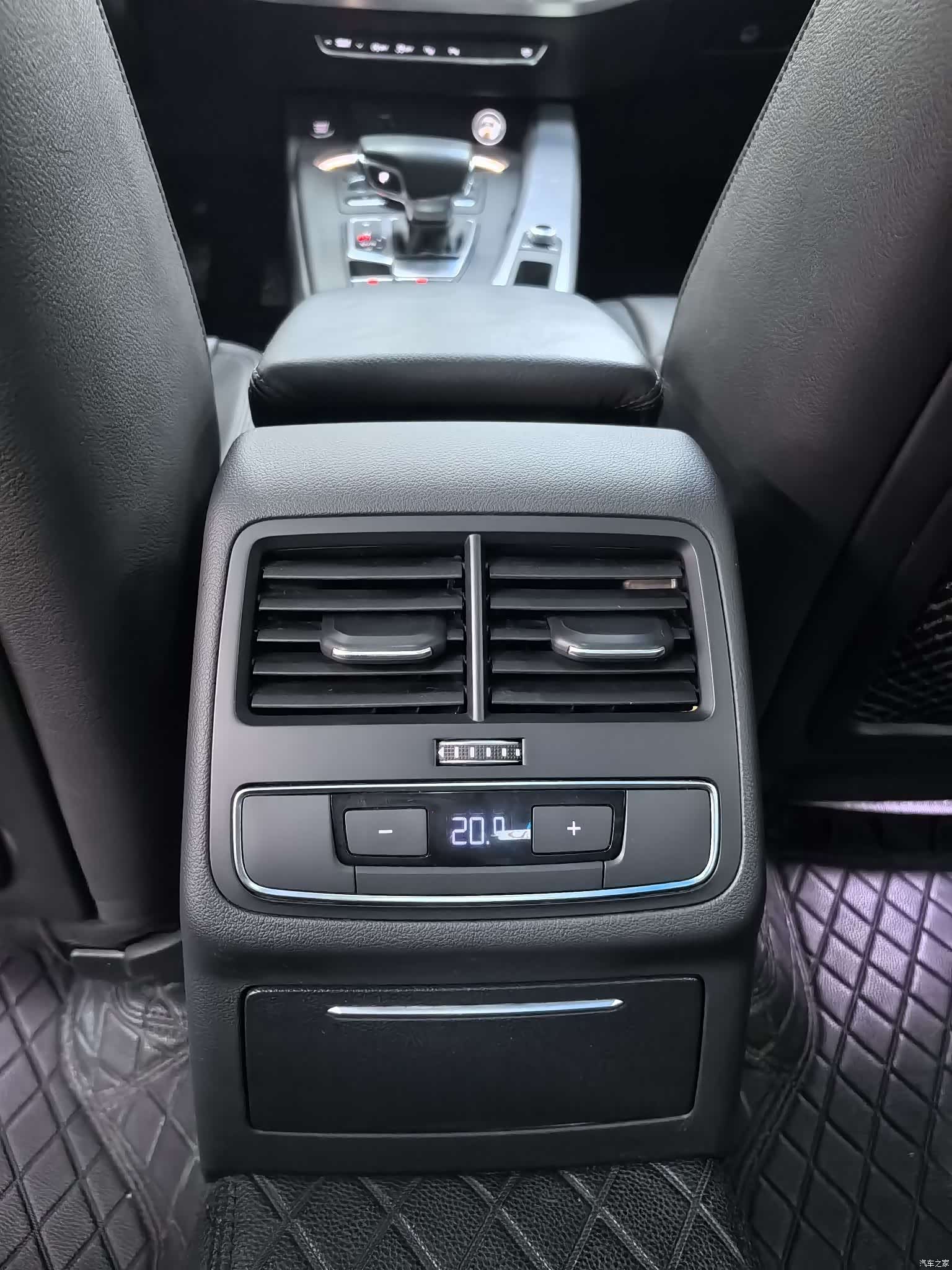 Audi A4L, 2019 10