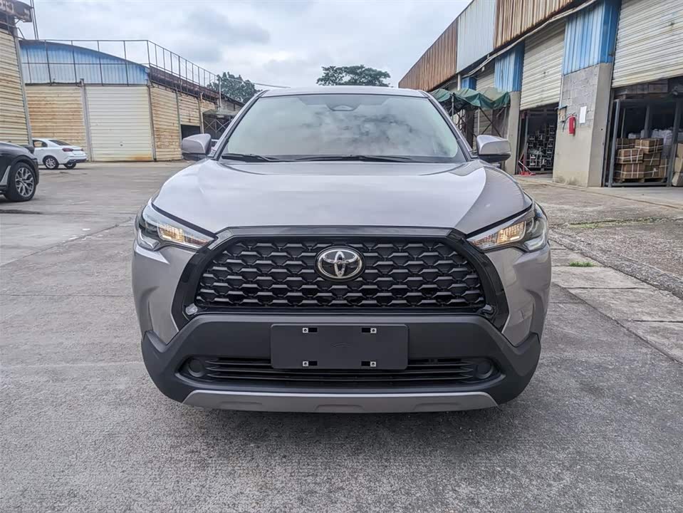 Toyota Corolla Sharp amplifier