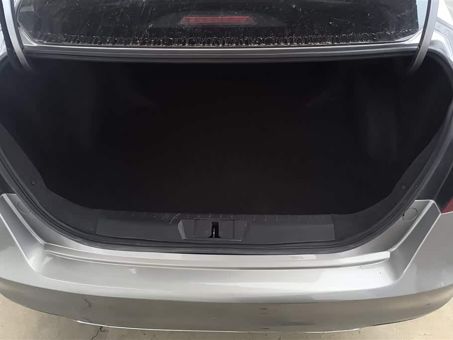 Geely Emgrand Geely Emgrand