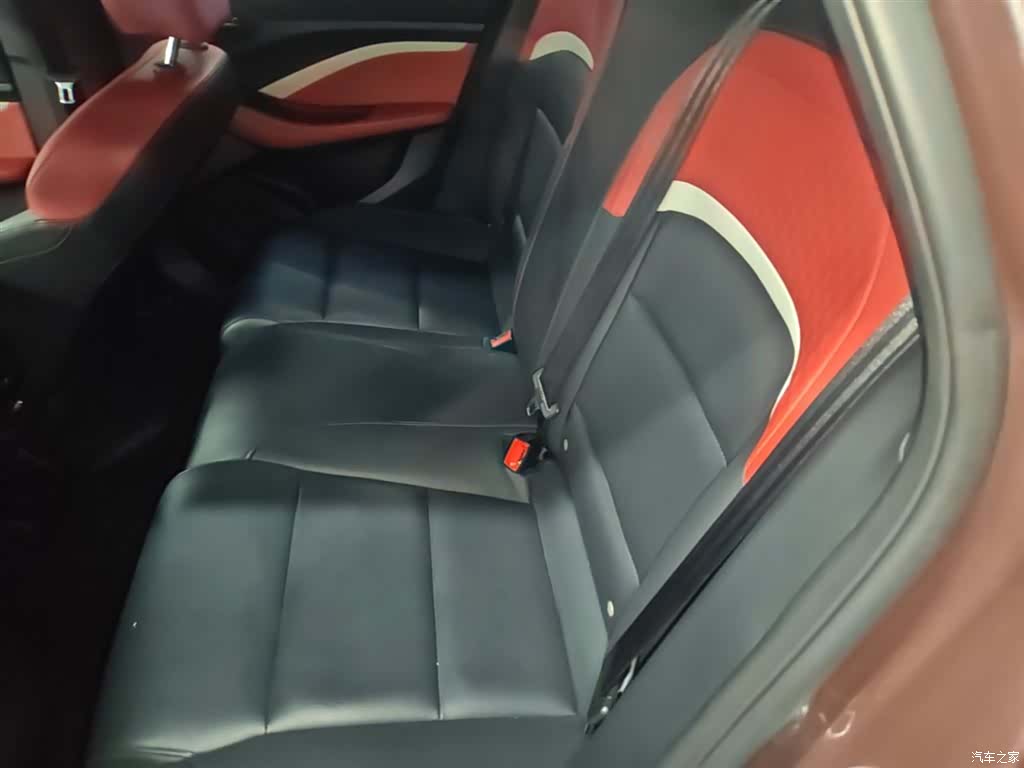 MG MG5, 2022 17