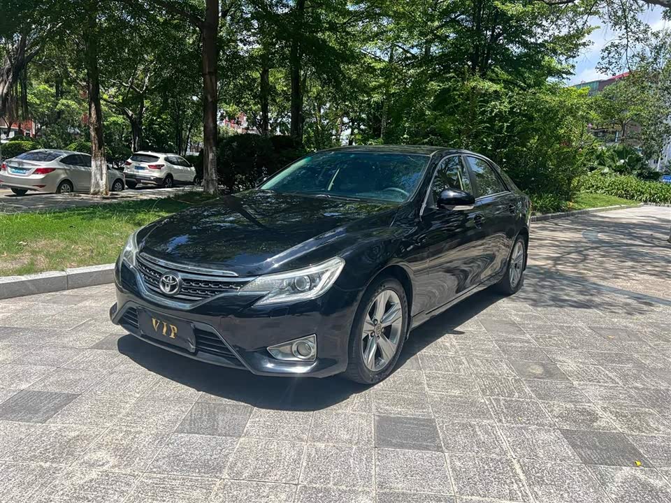 Toyota Reiz