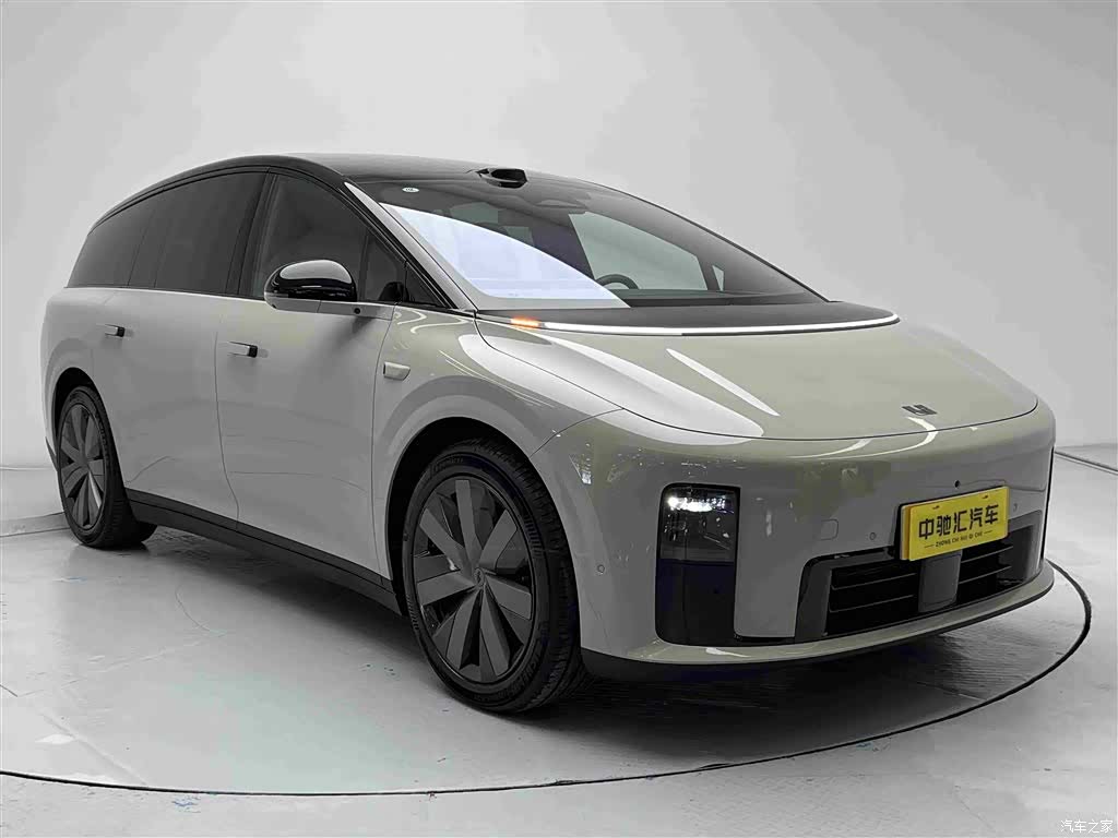 Li Auto i8, 2025 3