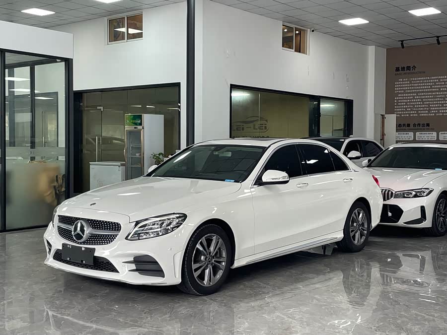 Mercedes-Benz C-Class 2020, фото 1