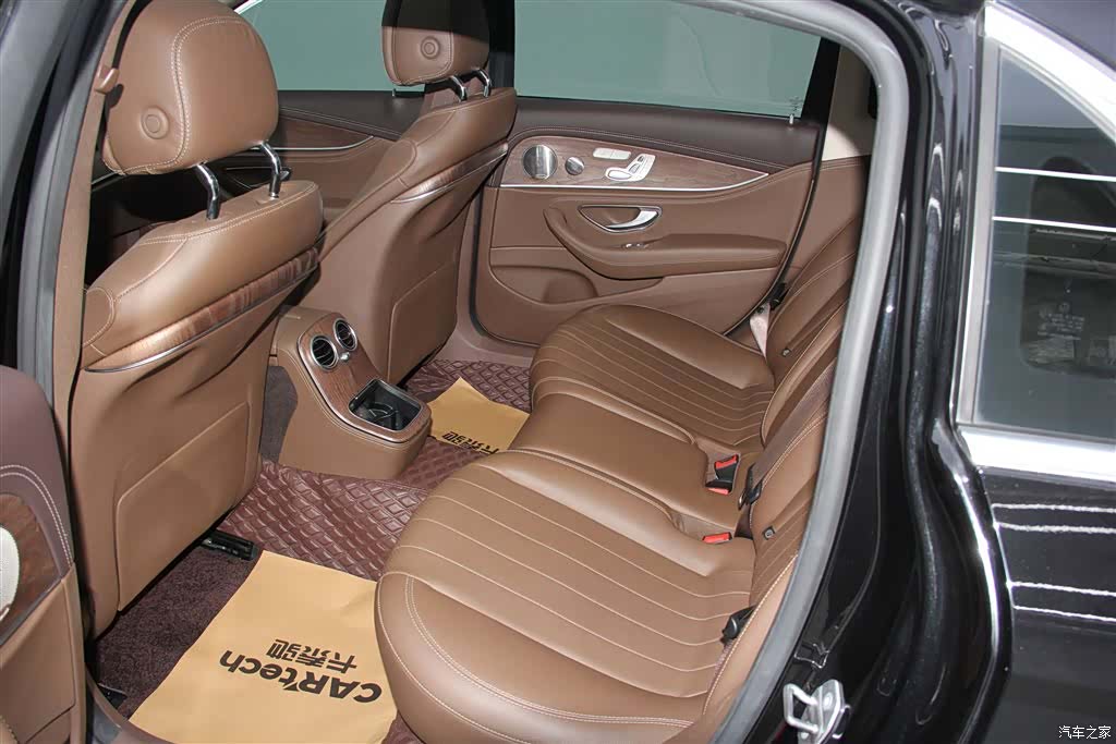 Mercedes-Benz E-Class, 2022 20