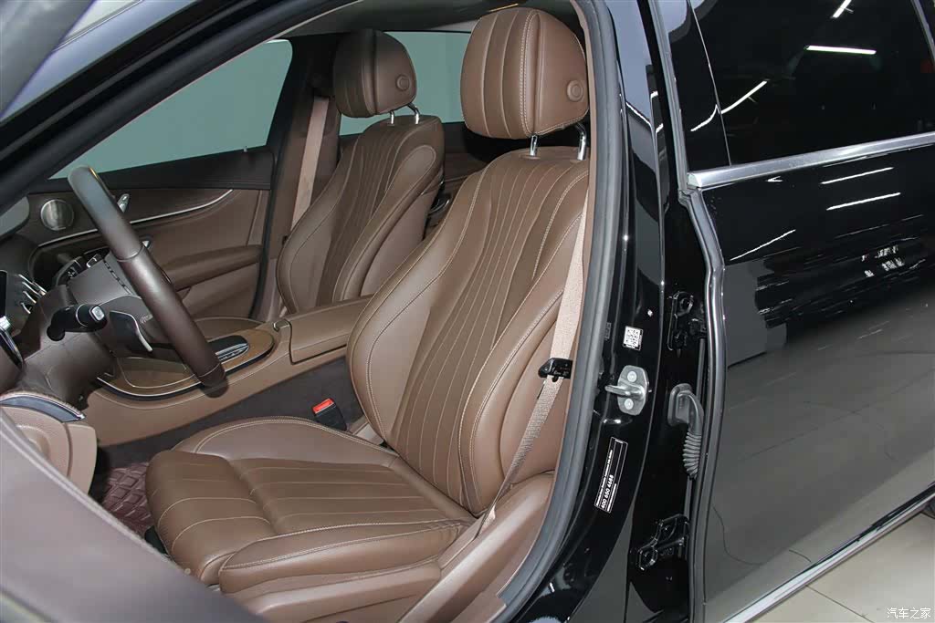 Mercedes-Benz E-Class, 2022 23