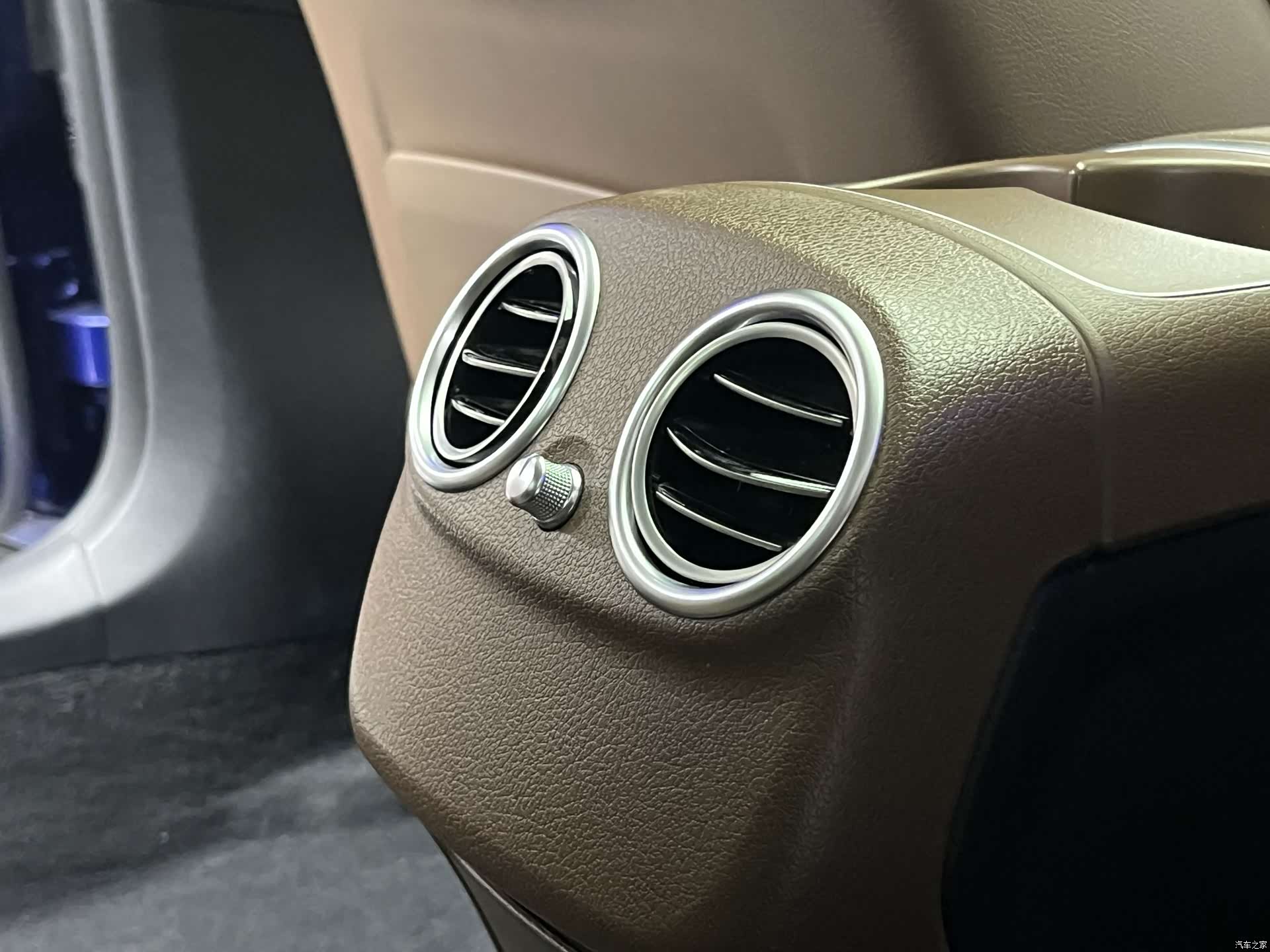 Mercedes-Benz E-Class, 2019 18