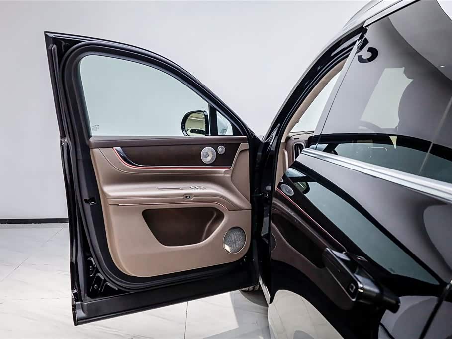 AITO Ask the world M9