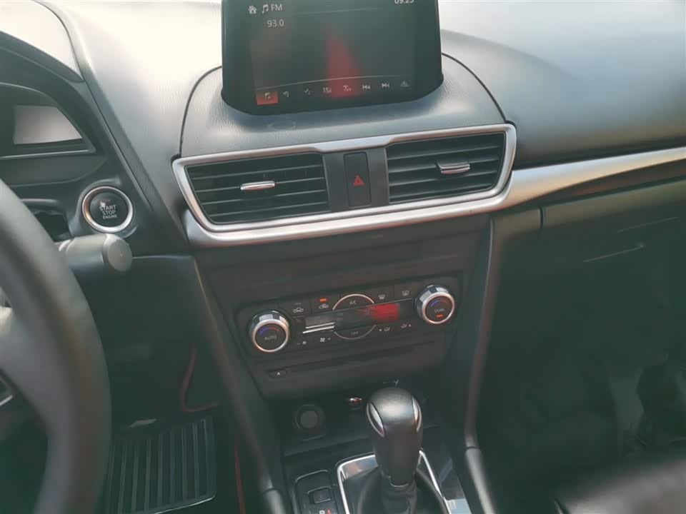 Mazda 3 Angkesaila Mazda 3 Angkesaila