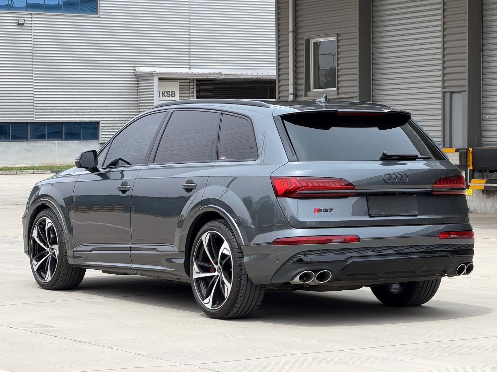 Audi Q7, 2024 4