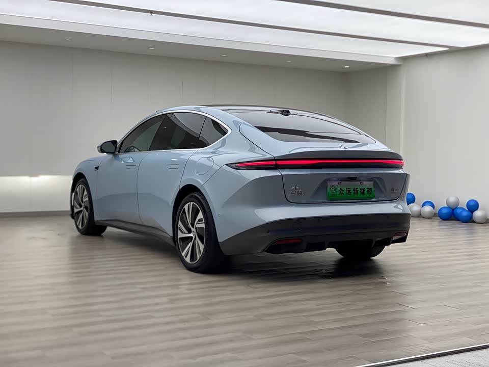 NIO ET5 NIO ET5