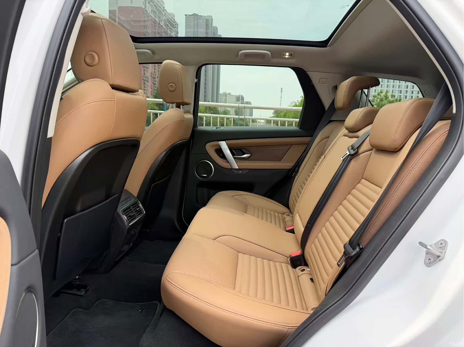 Land Rover Discovery, 2025 13