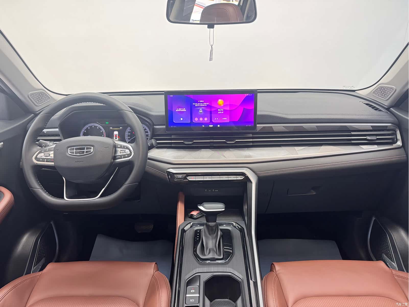 Geely X6, 2022 15